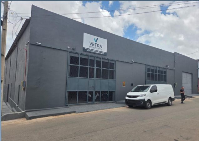 Fachada da sede da VETRA Distribuidora no Parque Pindorama, São Luís